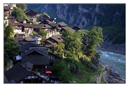 2010年07月我公司為重慶千年古鎮龔灘提供電子導游設備<