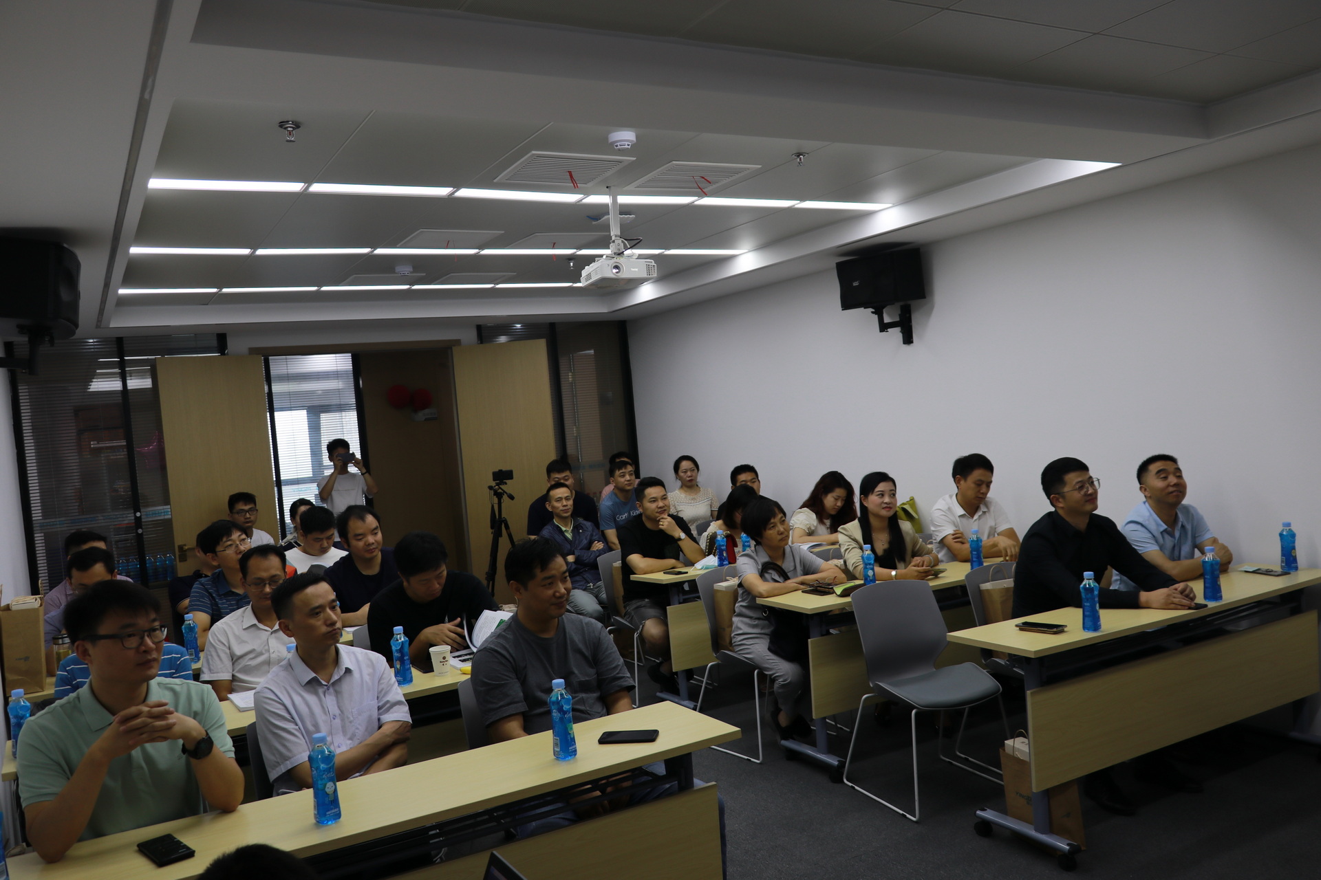 鷹米講解 鷹米講解